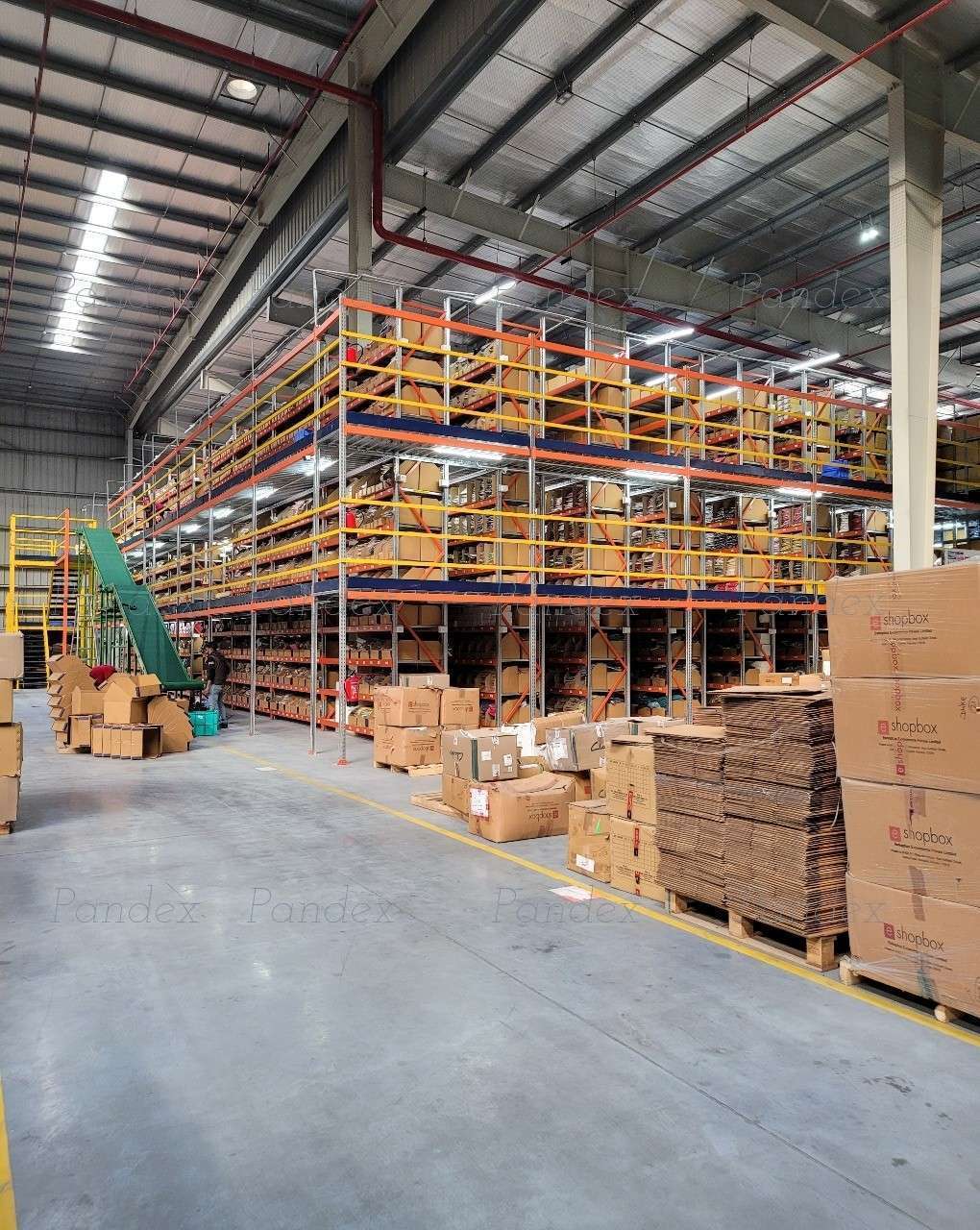  Warehouse Shelving Racks in Una